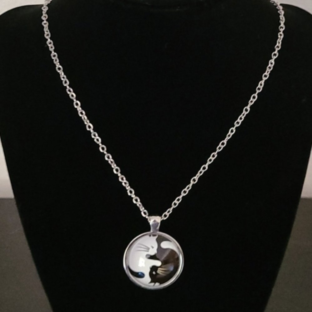 Ying & Yang Cat Pendant